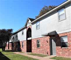 Conveniently Located Affordable 2 Bd / 2 Ba Near Baylor! - Photo 1 of 1