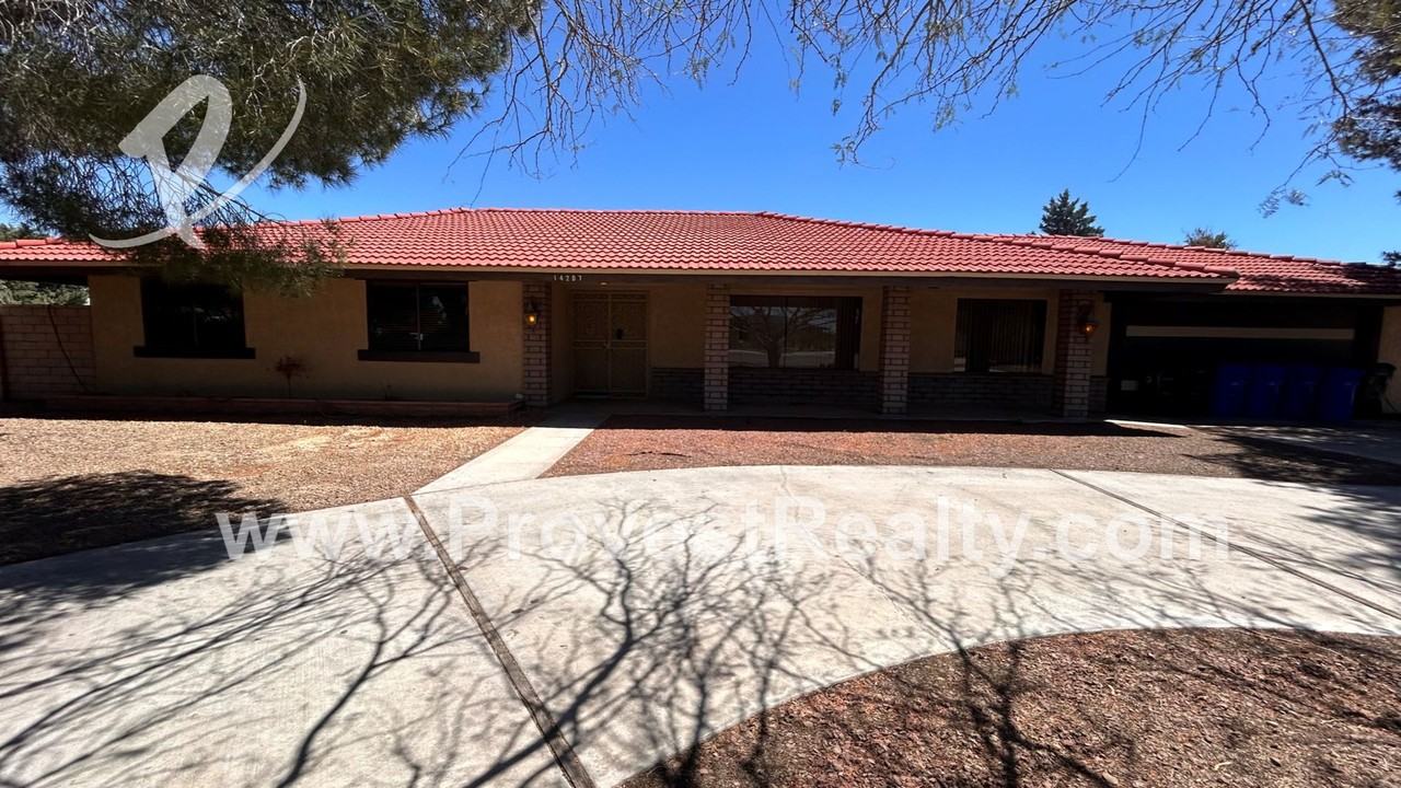 Sky View Ln 14207 / Pinkerton - Photo 3 of 32