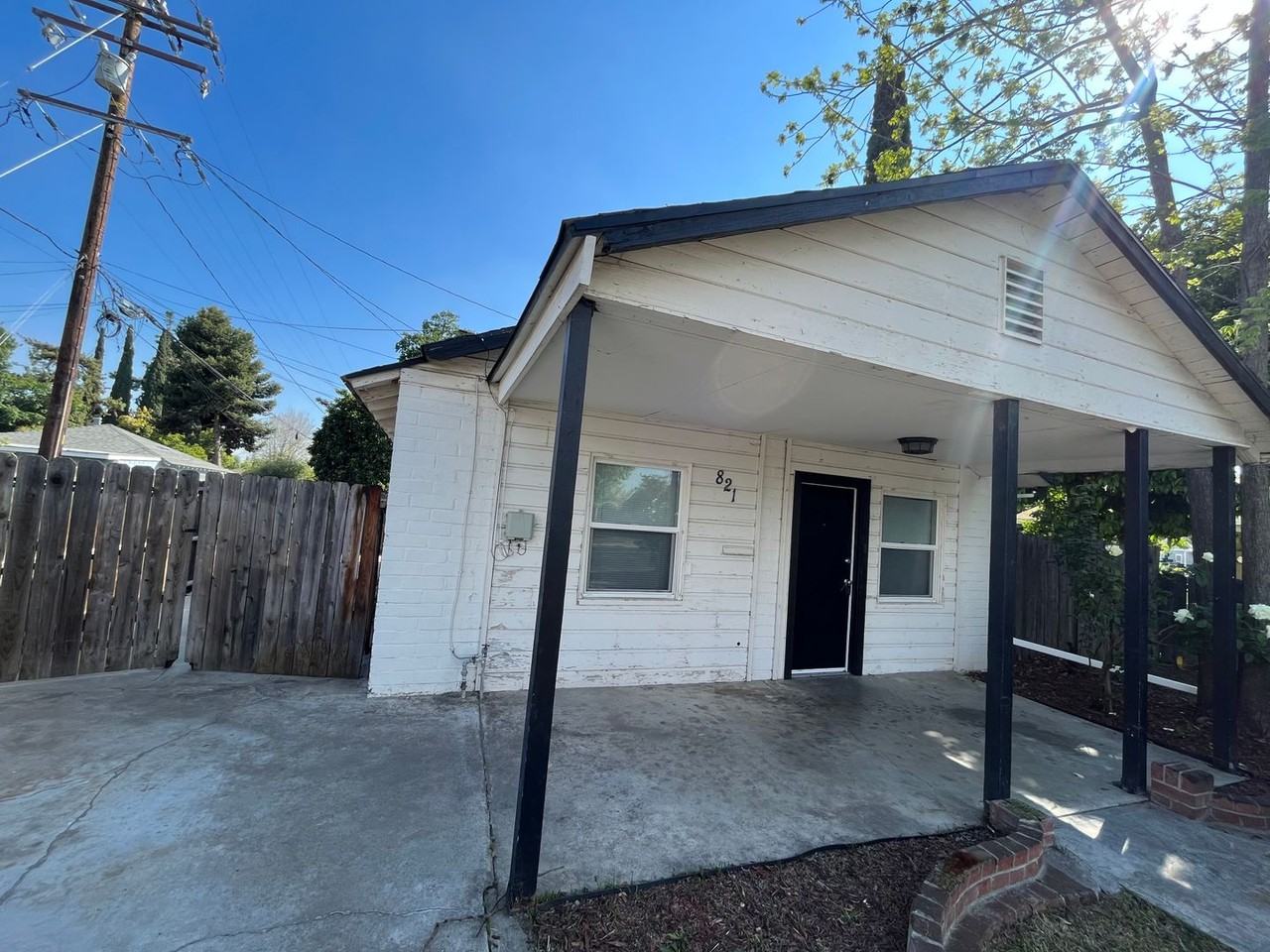 3053 Apartments 1220 North Conyer St/ 821 West Houston Ave, Visalia