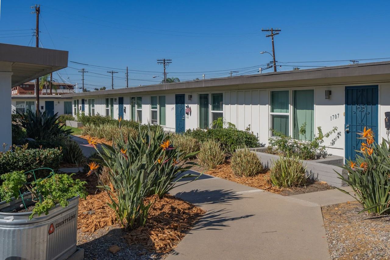 Aloha Village - Photo 3 of 22