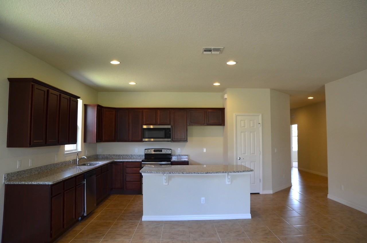 2756 Mead Ave - Photo 2 of 18