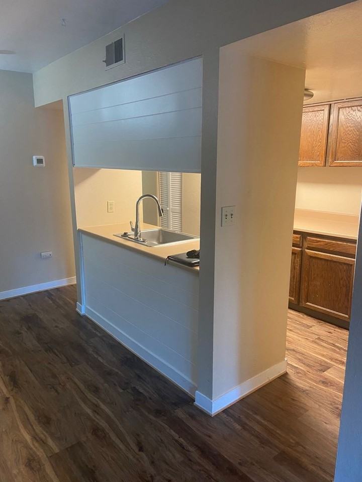 1111 Maxwell Ave #116 - Photo 7 of 16