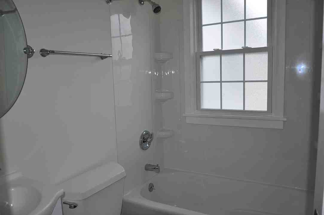 1006 9th St - Photo 2 of 8