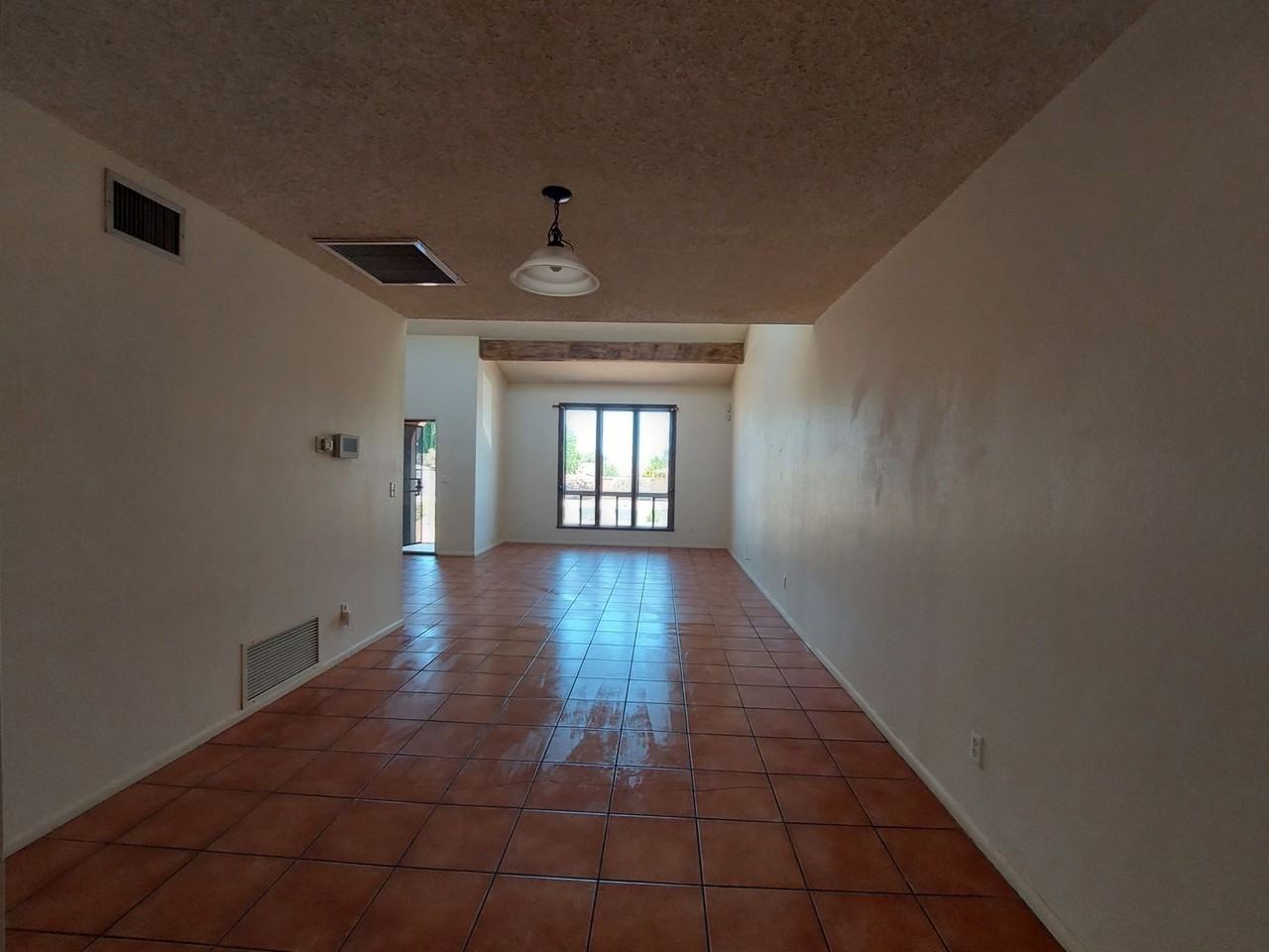 2604 Inverrary Dr - Photo 6 of 28