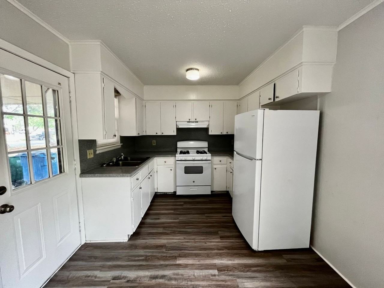 6612 Whippoorwill Ln - Photo 2 of 14