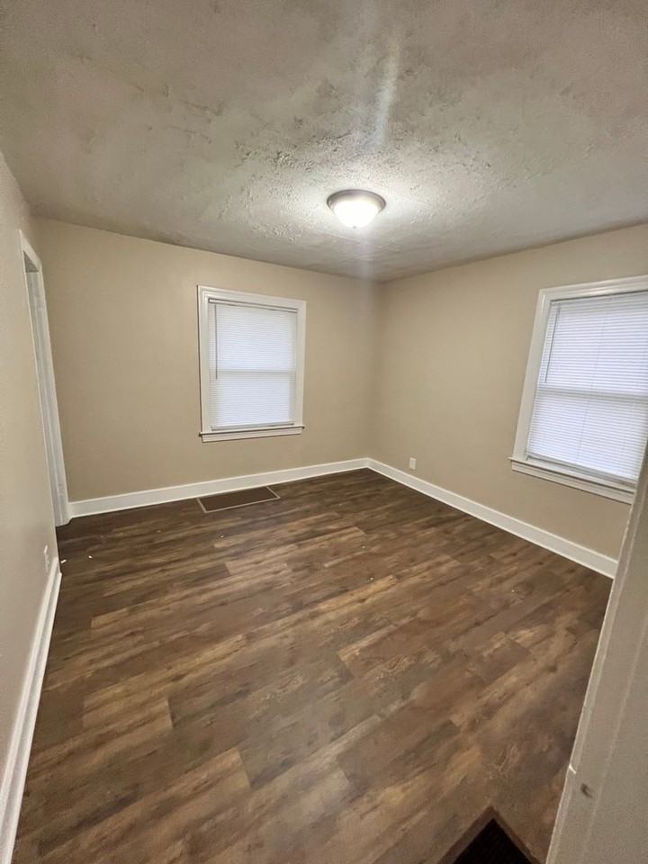 4004 Carol Rd - Photo 6 of 14