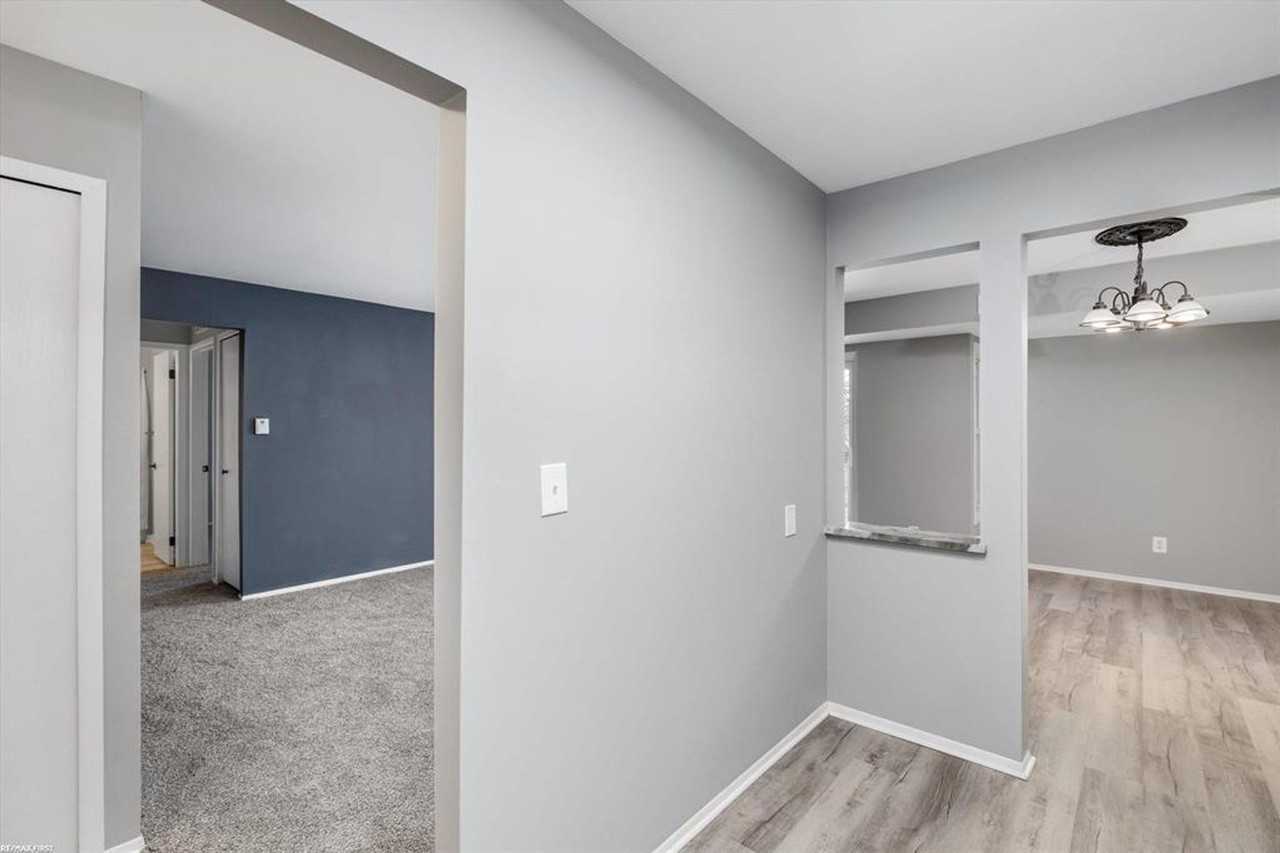 1 BED RM CONDO - Photo 7 of 10