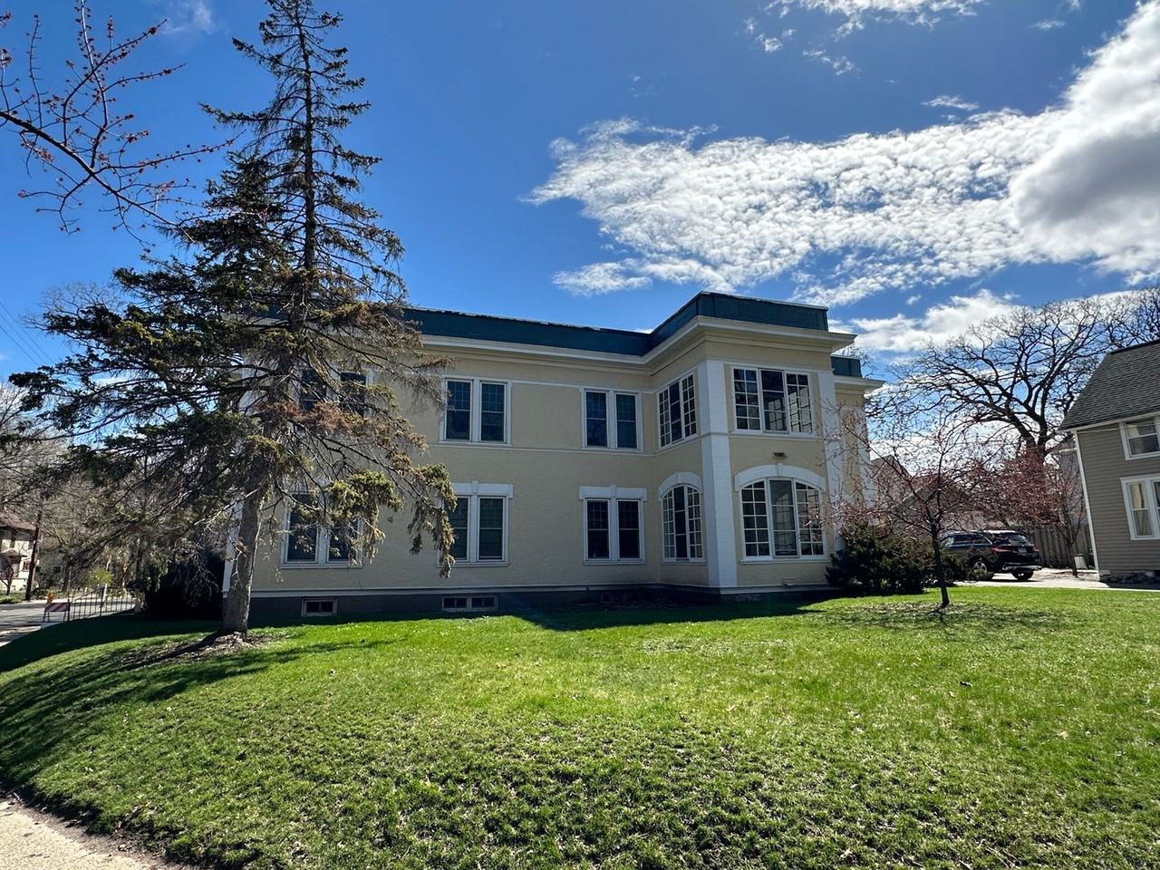 150-152 Orlin Ave SE - Photo 2 of 19