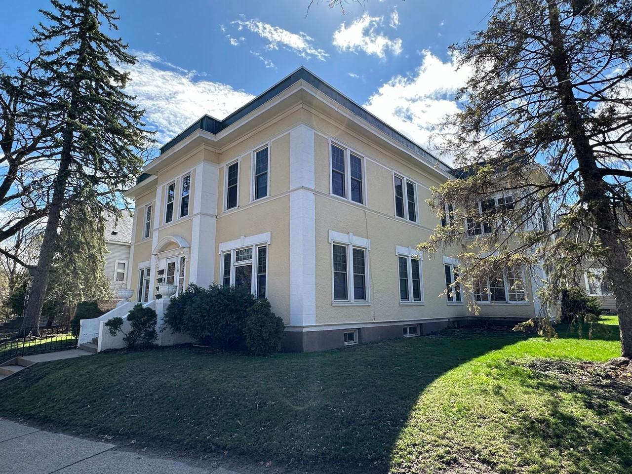 150-152 Orlin Ave SE - Photo 3 of 19