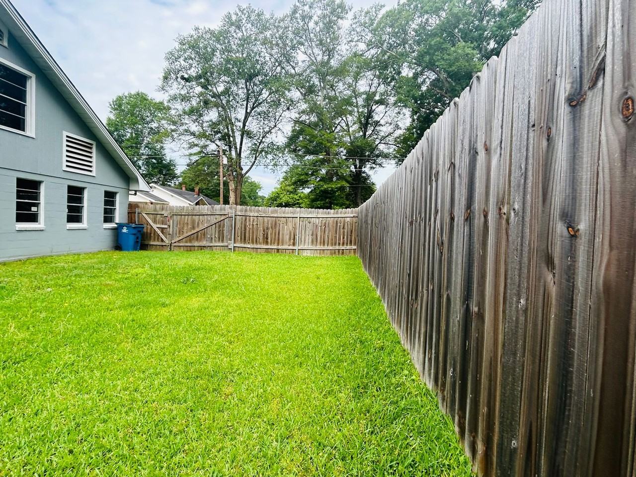 802 Jefferson St - Photo 3 of 50