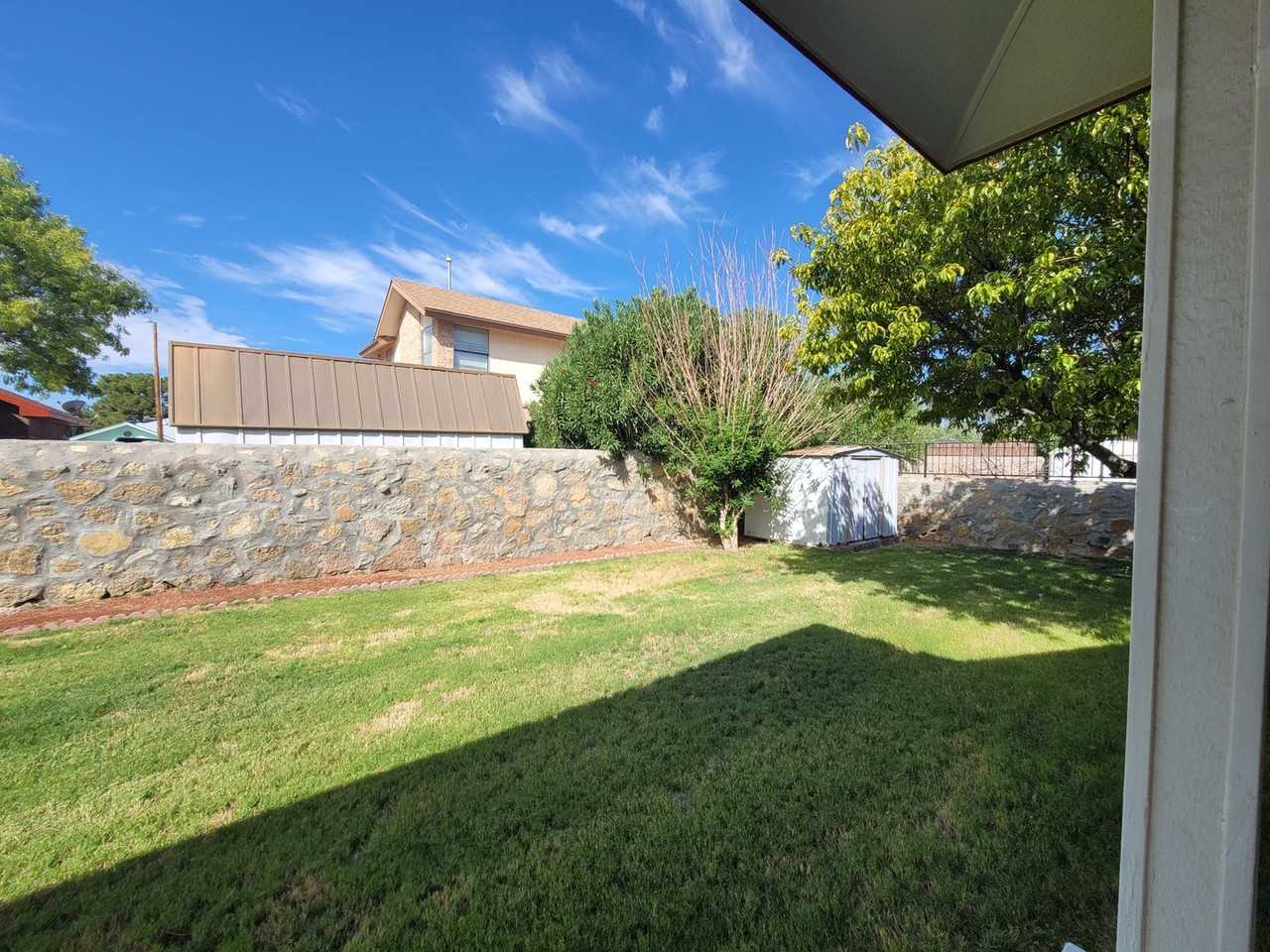 11624 Norman Montion Dr - Photo 3 of 24