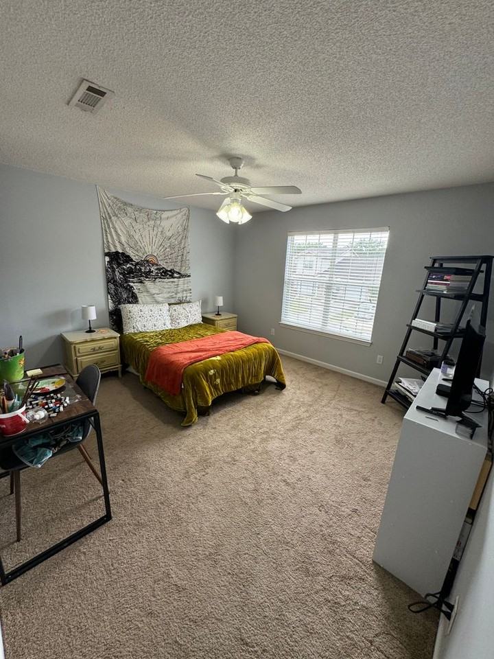 103 Creeke Ln - Photo 7 of 14