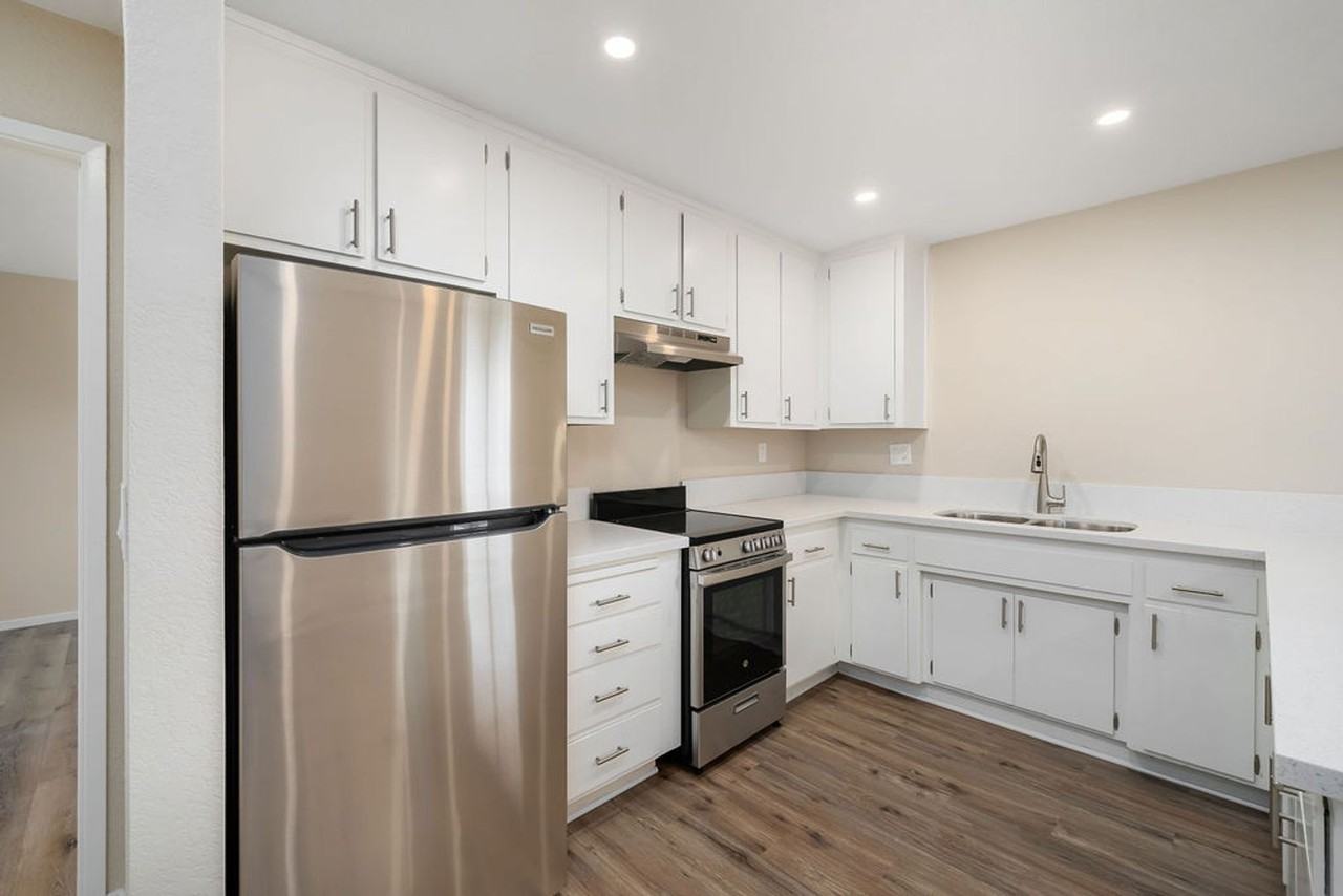 241 Ocean View - Photo 2 of 17