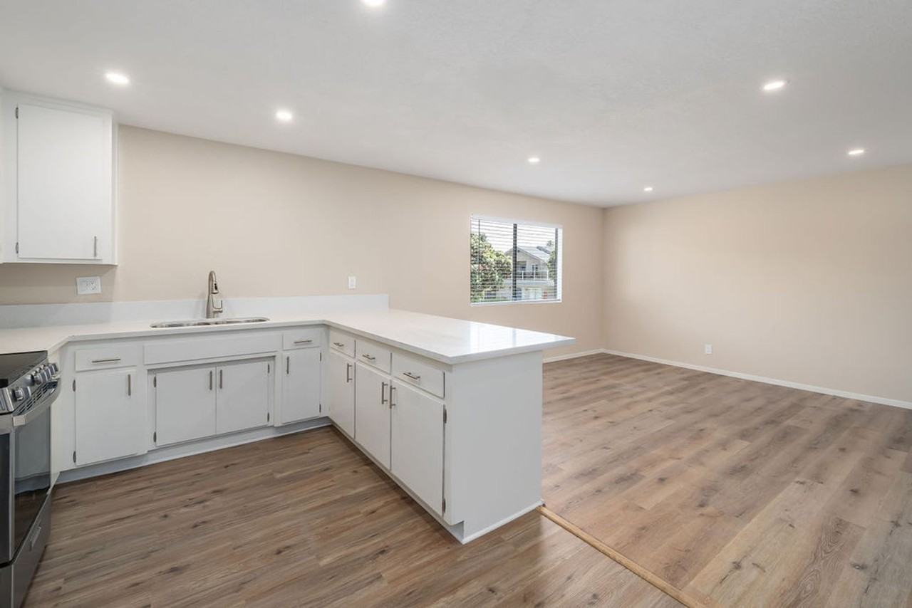 241 Ocean View - Photo 3 of 14