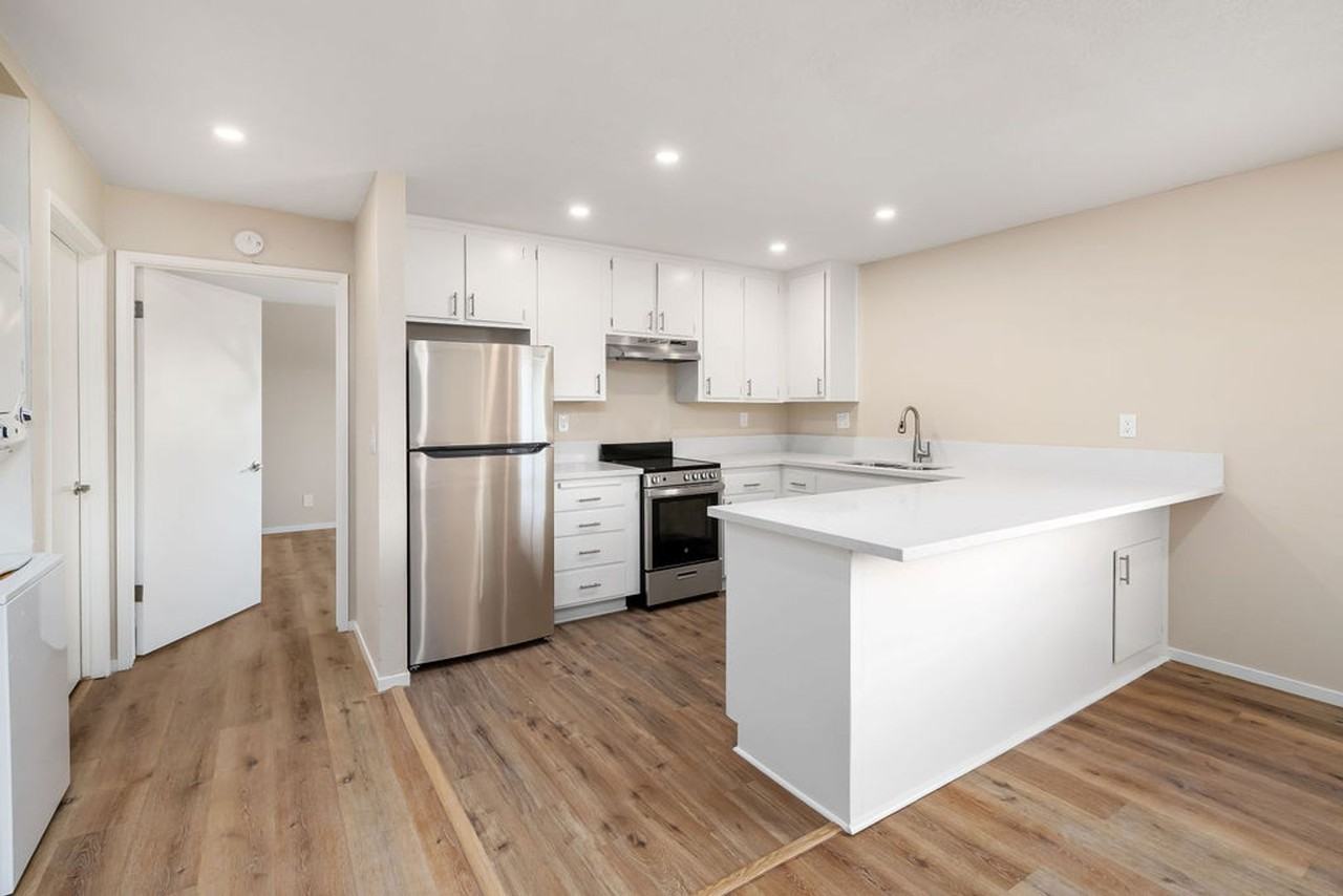 241 Ocean View - Photo 4 of 14