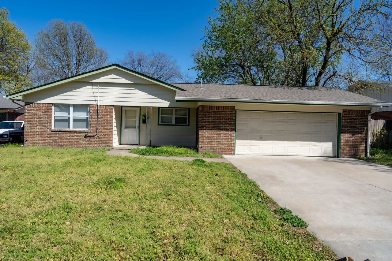 5021 S 85th East Ave - Photo 3 of 15