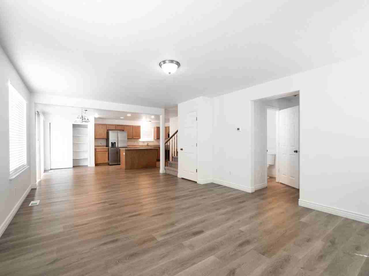 1162 S 1430 E - Photo 5 of 12