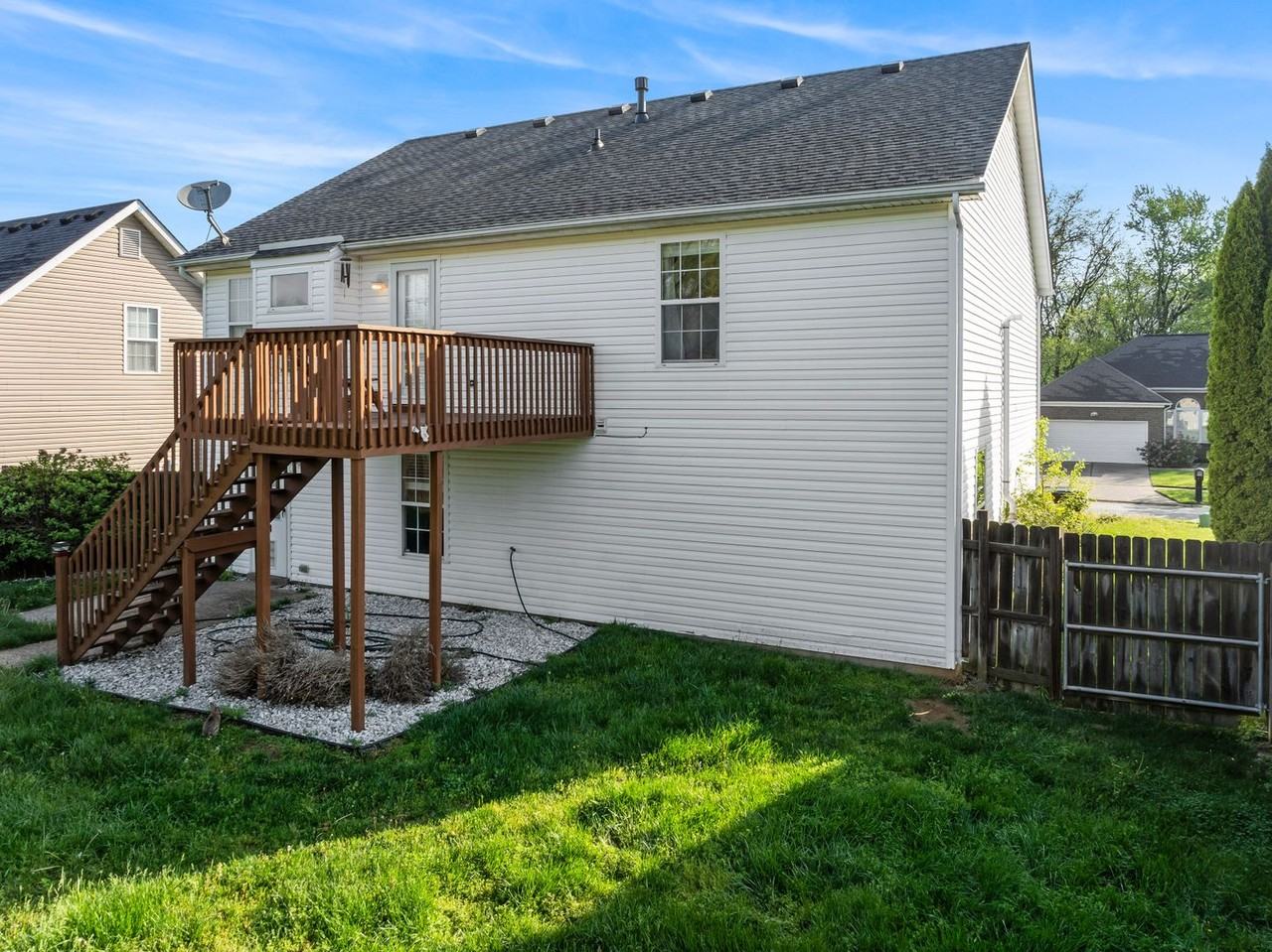 5912 Mercury Dr - Photo 6 of 29