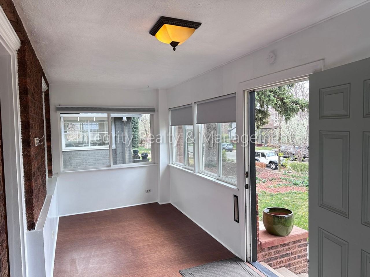 4631 W Moncrieff Pl - Photo 5 of 39