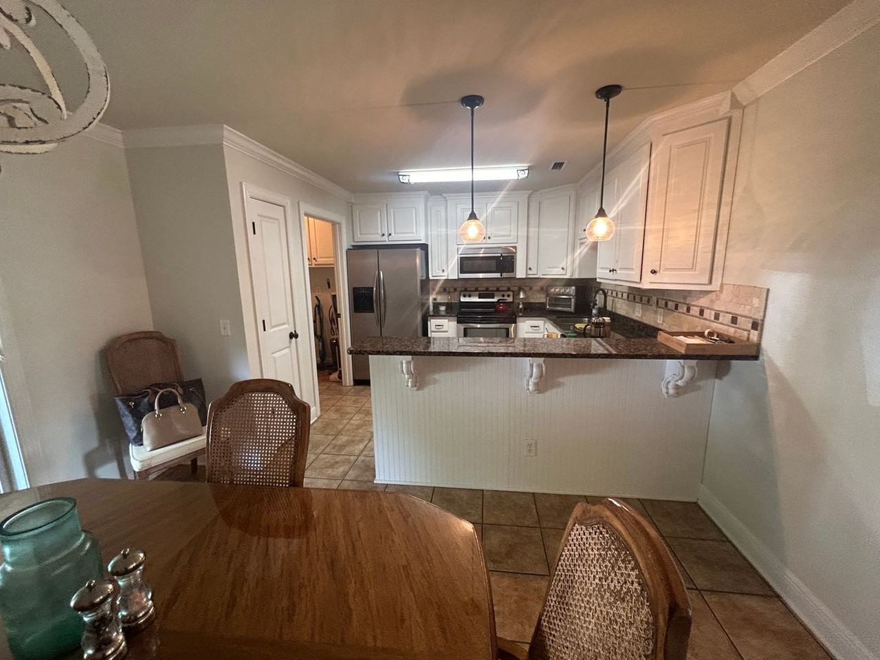 120 Belvedere Ln - Photo 2 of 15