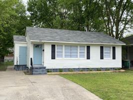 featured image of 520 Gardenia Ave