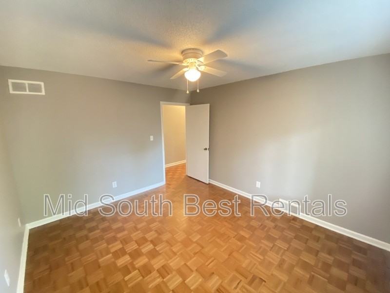 6145 Quince Rd - Photo 6 of 10