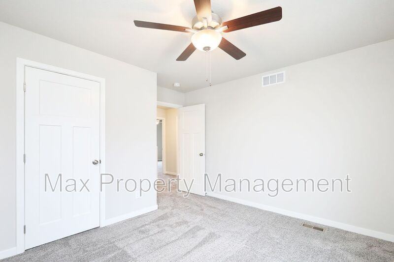 211 Ne Whitetail Ln - Photo 3 of 30
