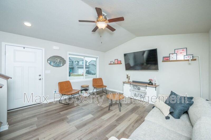 712 Cherry St Nw - Photo 2 of 20