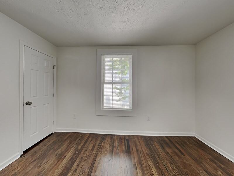 805 Spencer St Nw - Photo 6 of 17