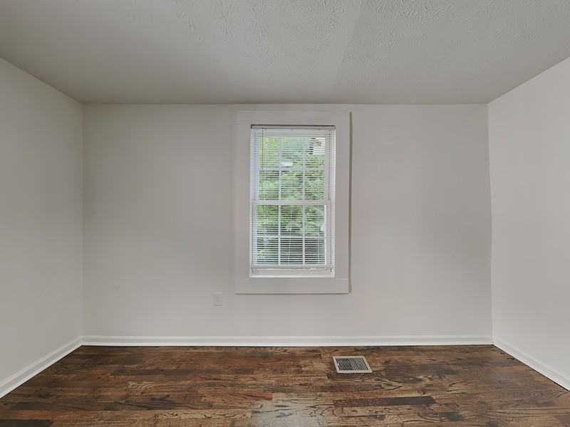 805 Spencer St Nw - Photo 7 of 17