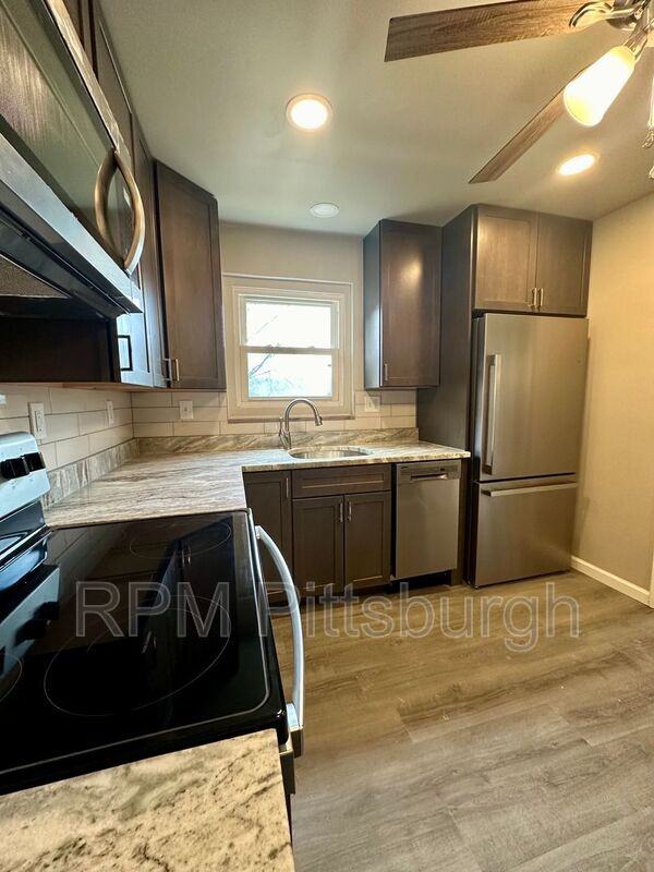 400 Ashton Ave - Photo 3 of 16