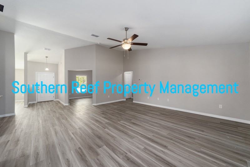 6589 Sw 144th Street Rd - Photo 7 of 34