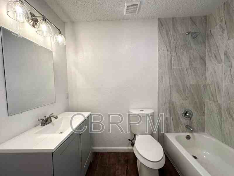 4506 Itasca Street - Photo 6 of 10