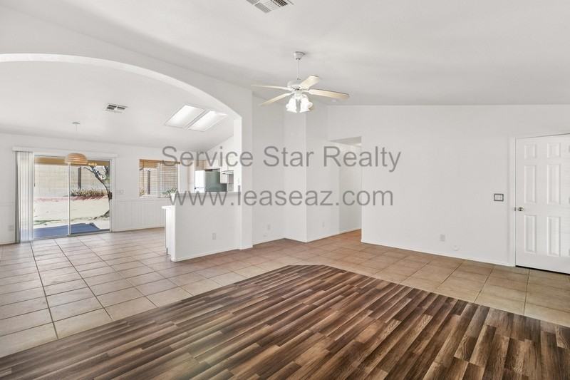 8656 E Crescent Ave - Photo 6 of 25