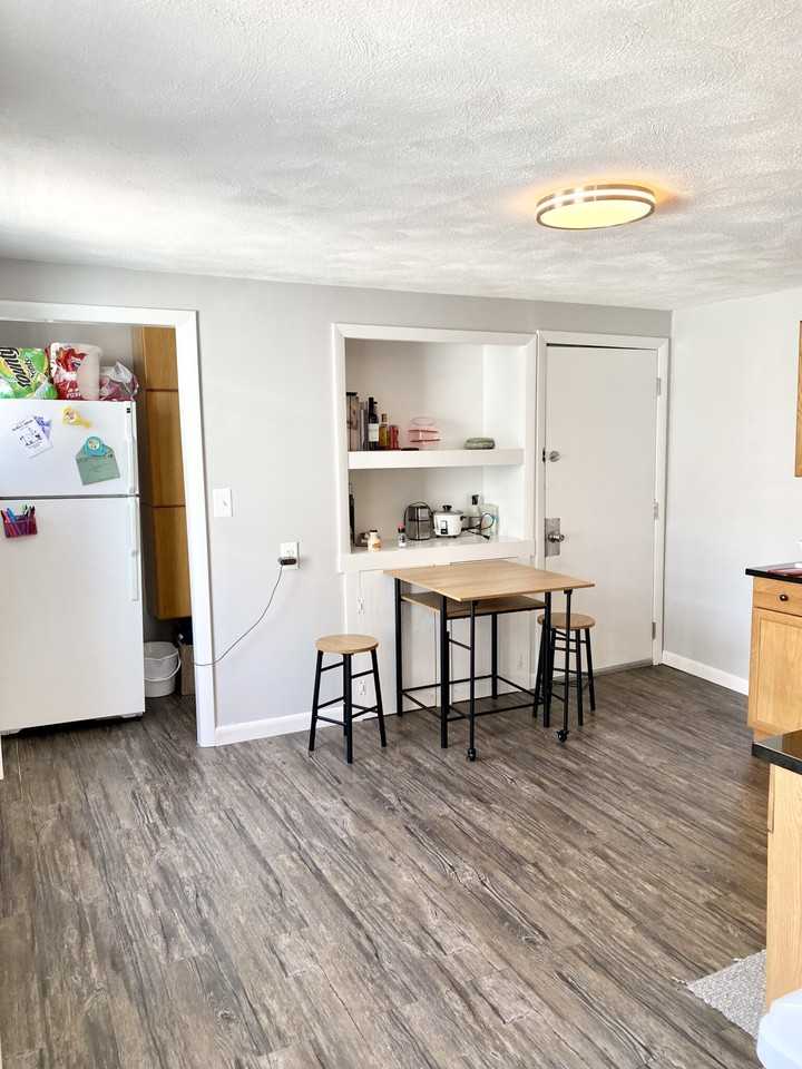 27 Florence St #2 - Photo 2 of 15