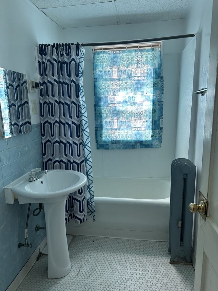 Russell St #2 - Photo 6 of 11