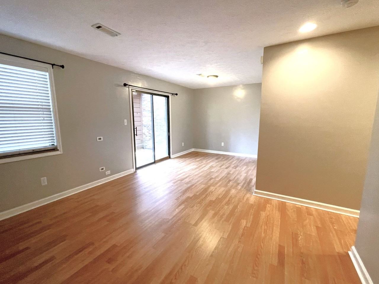 2914 La Villas Dr #1207 - Photo 3 of 10