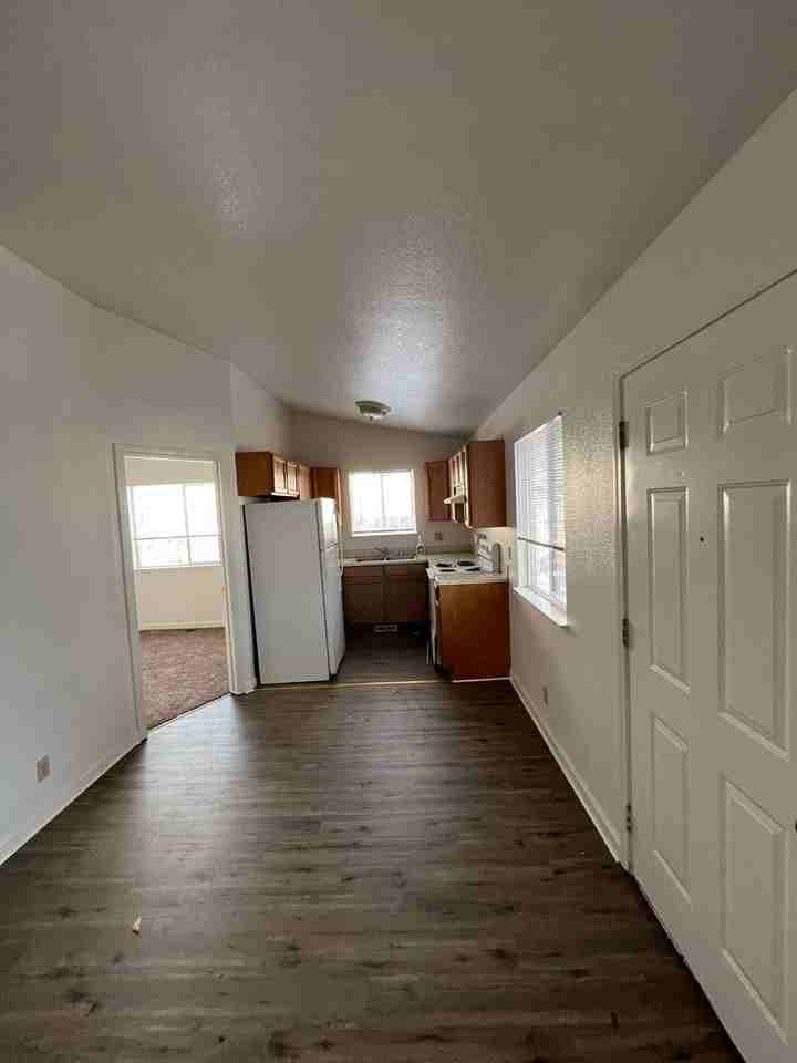 1520 I St - Photo 3 of 10