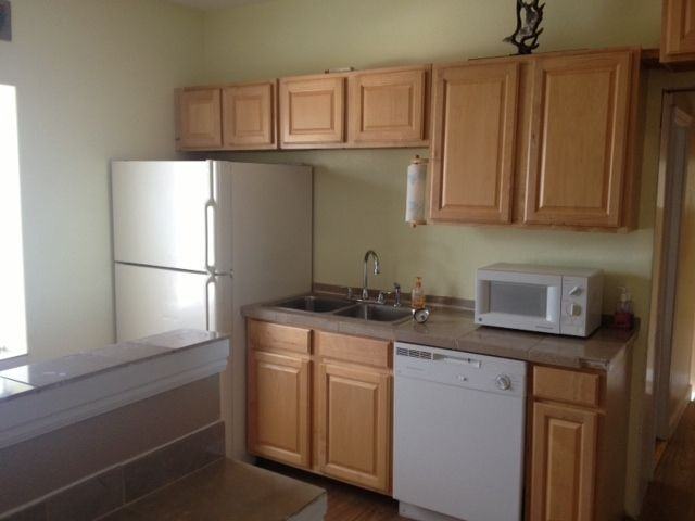 450 Elm St - Photo 2 of 6