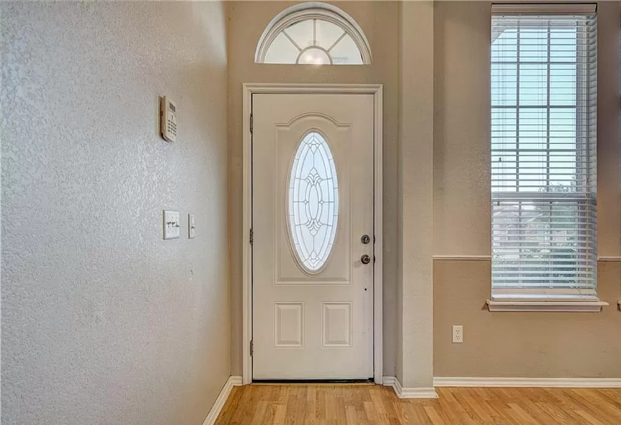 2404 Nw 161st St - Photo 5 of 36