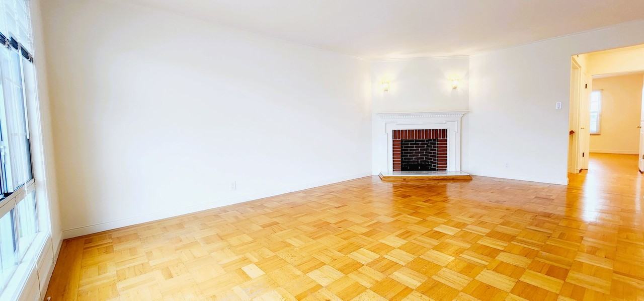 2201 35th Ave - Photo 3 of 31