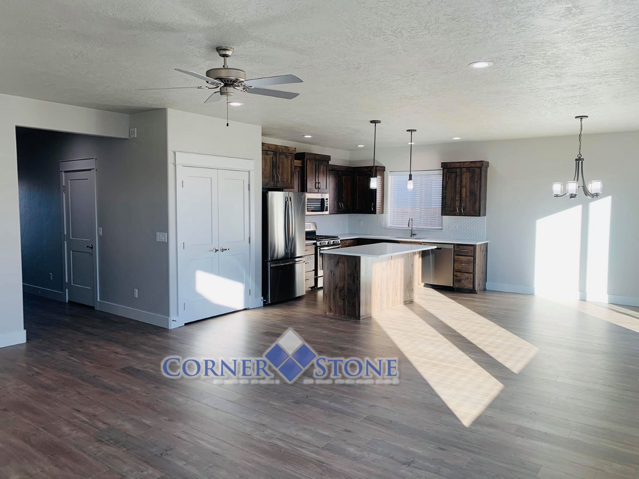 9609 W De Witt St - Photo 5 of 20