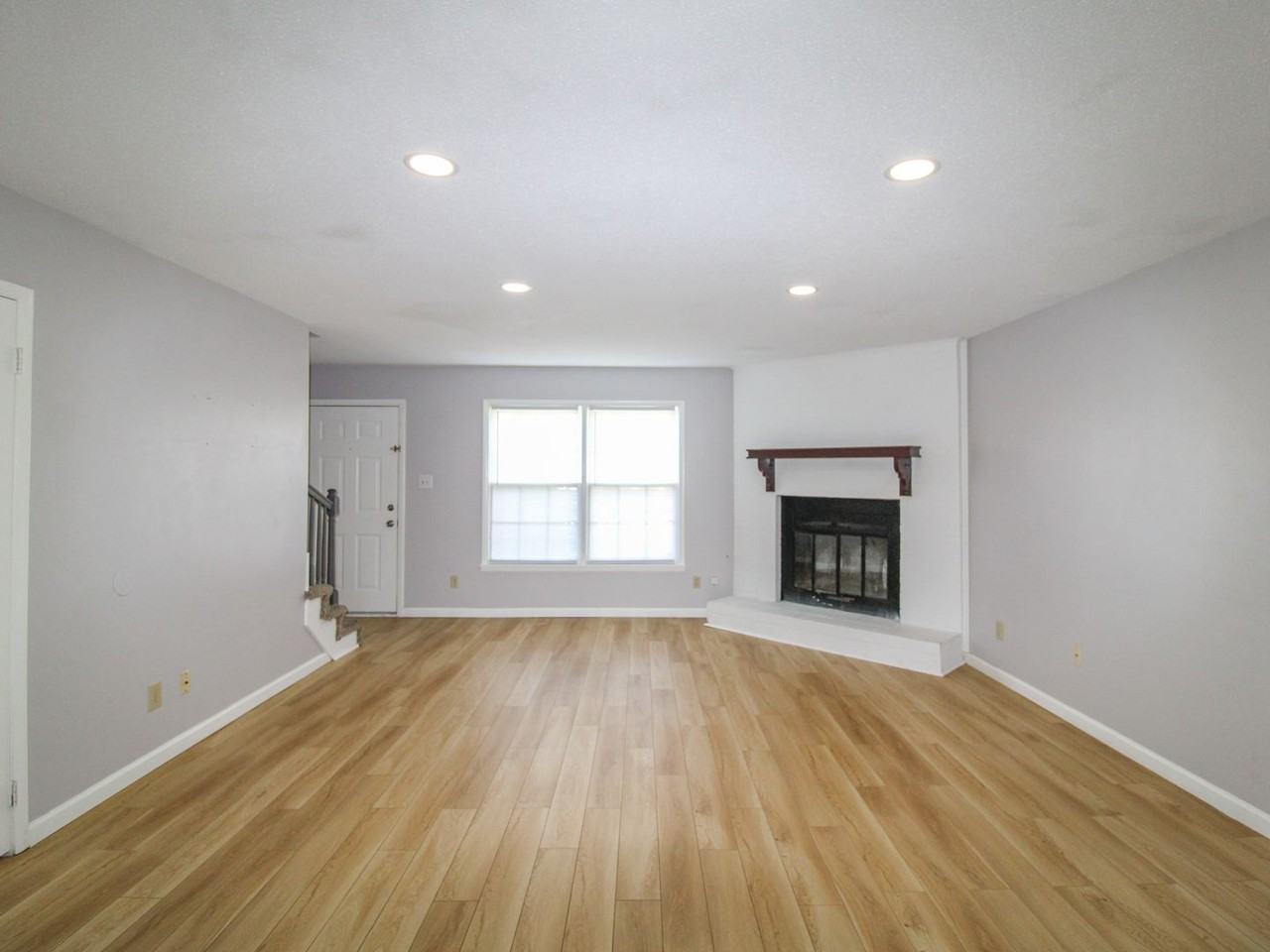 1823 Glenn St Sw - Photo 7 of 26