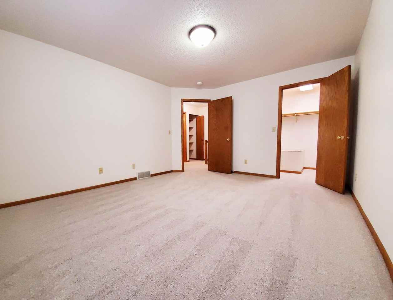 Candle Park West Townhomes - Photo 4 of 13