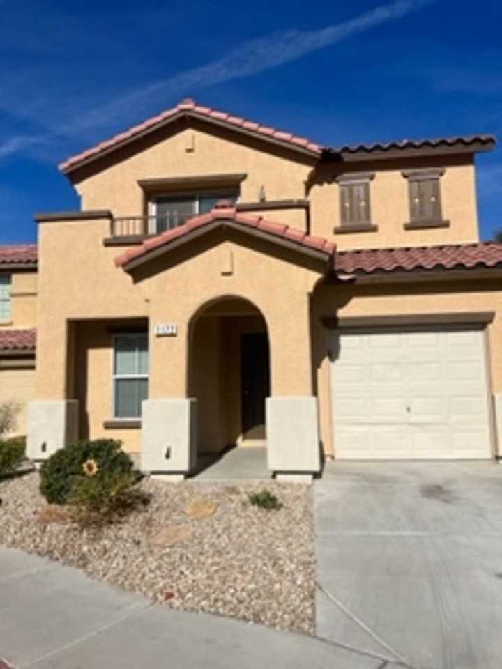 1172 Paradise Desert Ave - Photo 2 of 40
