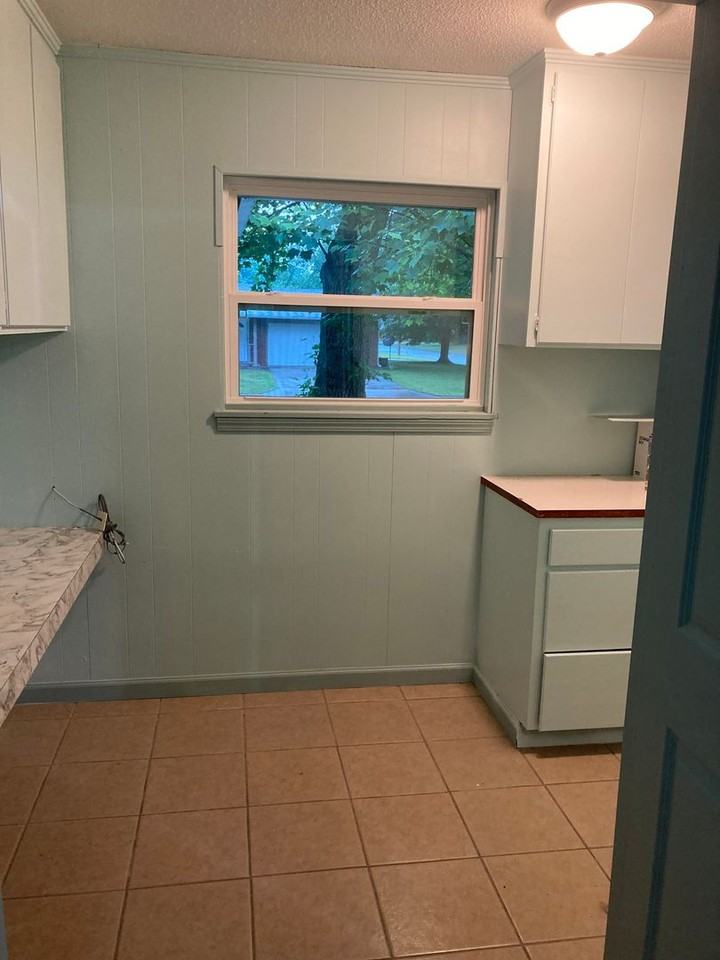 1701 Taylor Ave - Photo 4 of 15