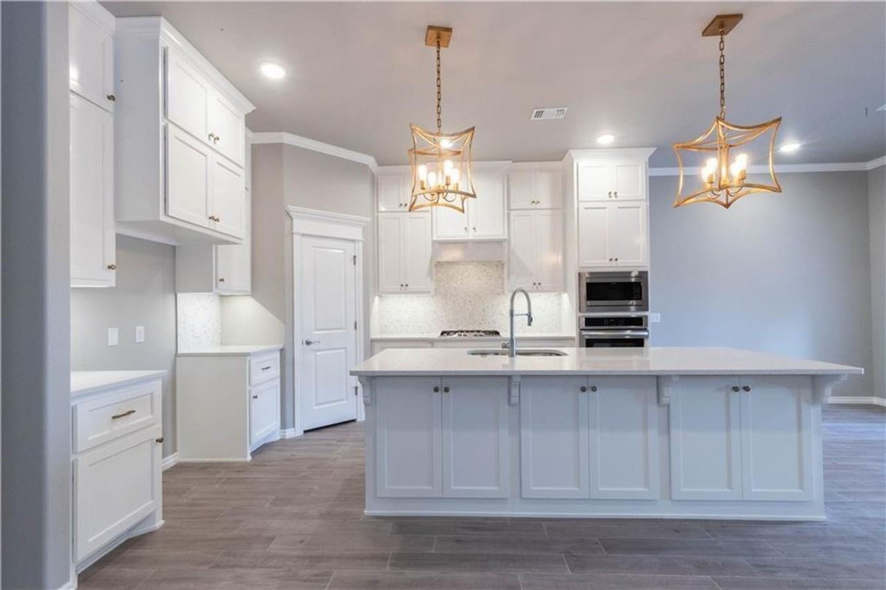 7925 Sweetgum St - Photo 4 of 27