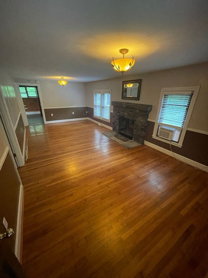 296 Middle Fork Rd - Photo 7 of 41