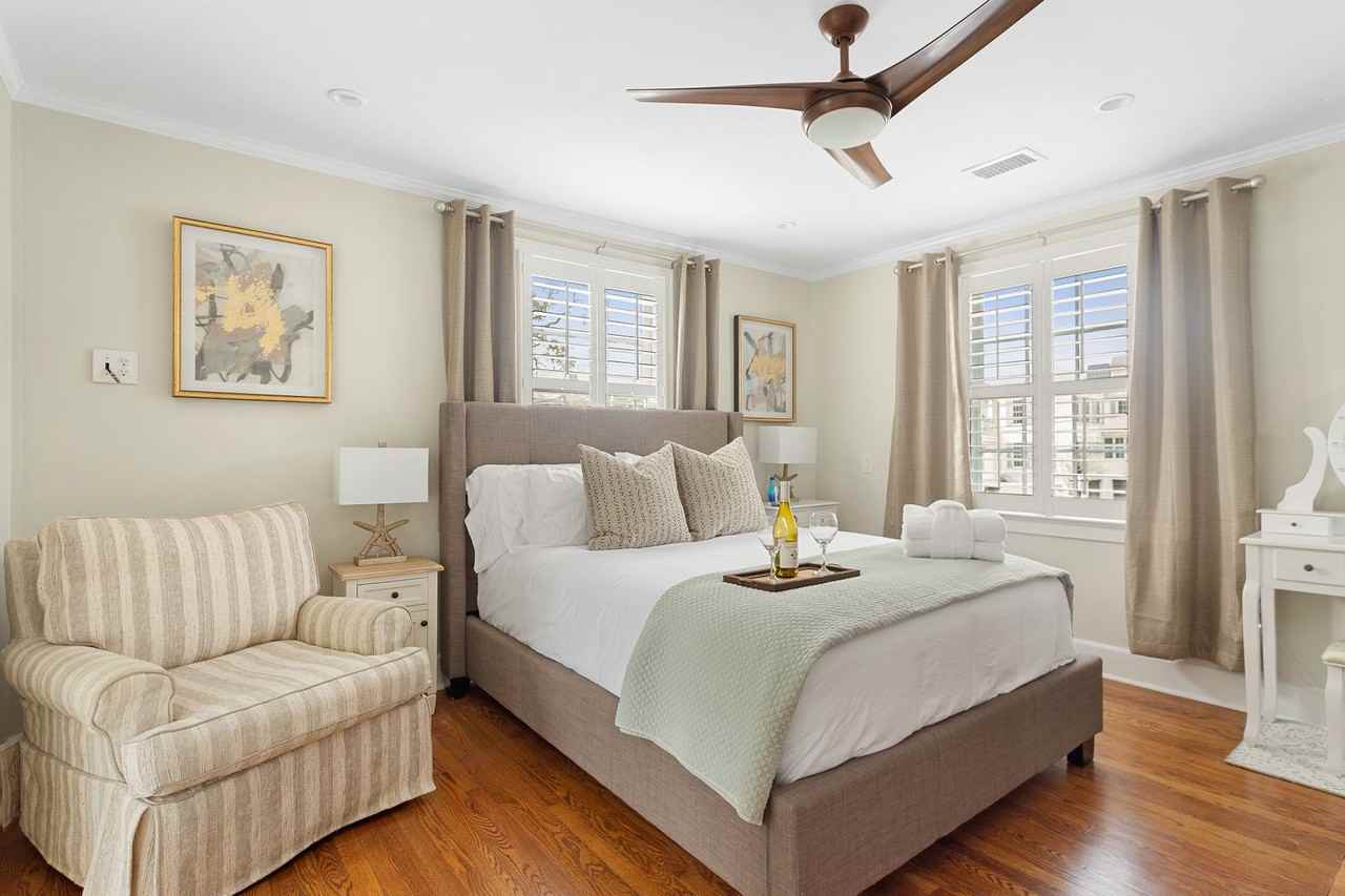 62 Barre St - Photo 2 of 35