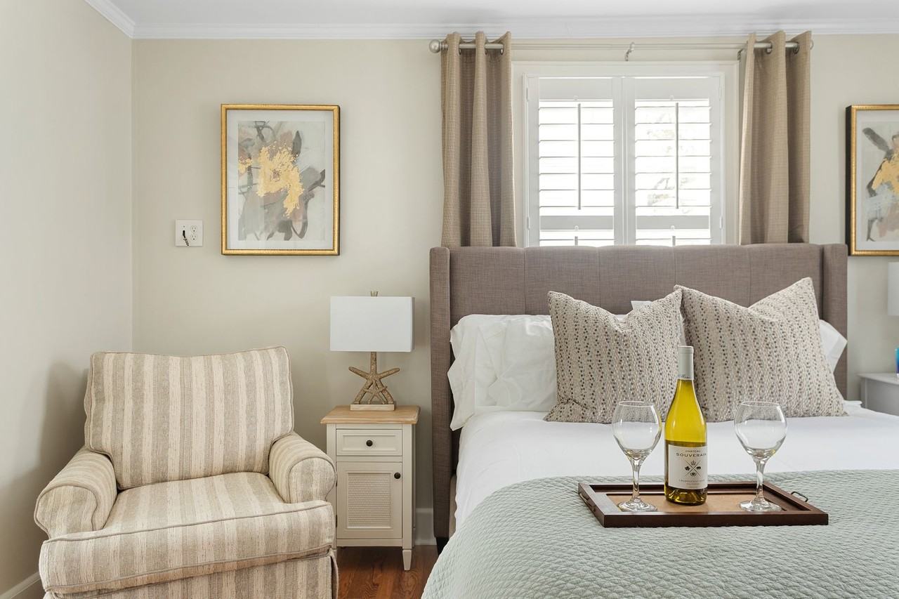 62 Barre St - Photo 3 of 35